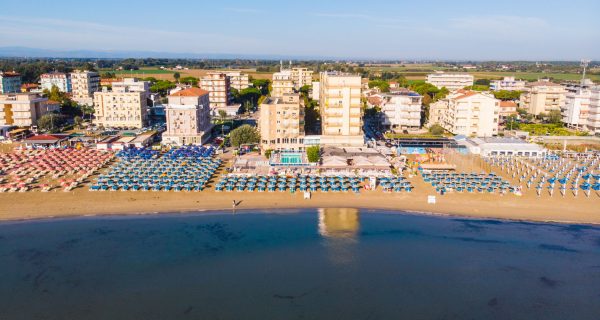 Club Hotel Family Bikini & Tropicana
