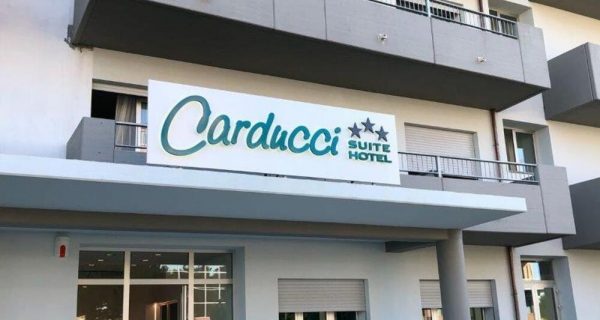 Carducci Suite Hotel