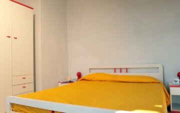 Two-room unit with 2/3 beds