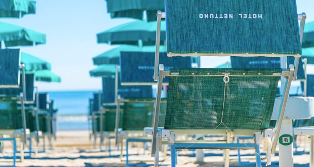 Kind, Strand & Parkplatz – alles kostenlos! 🌞🏖️