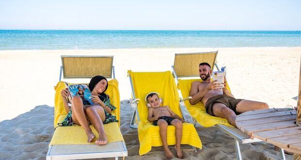 🌟 Club Family Hotel Village : vacances en famille les pieds dans l’eau ! 🏖️