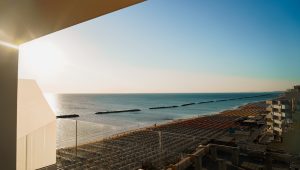 OFFERTA Luglio: sconto del 10% sulla tua vacanza Fronte Mare