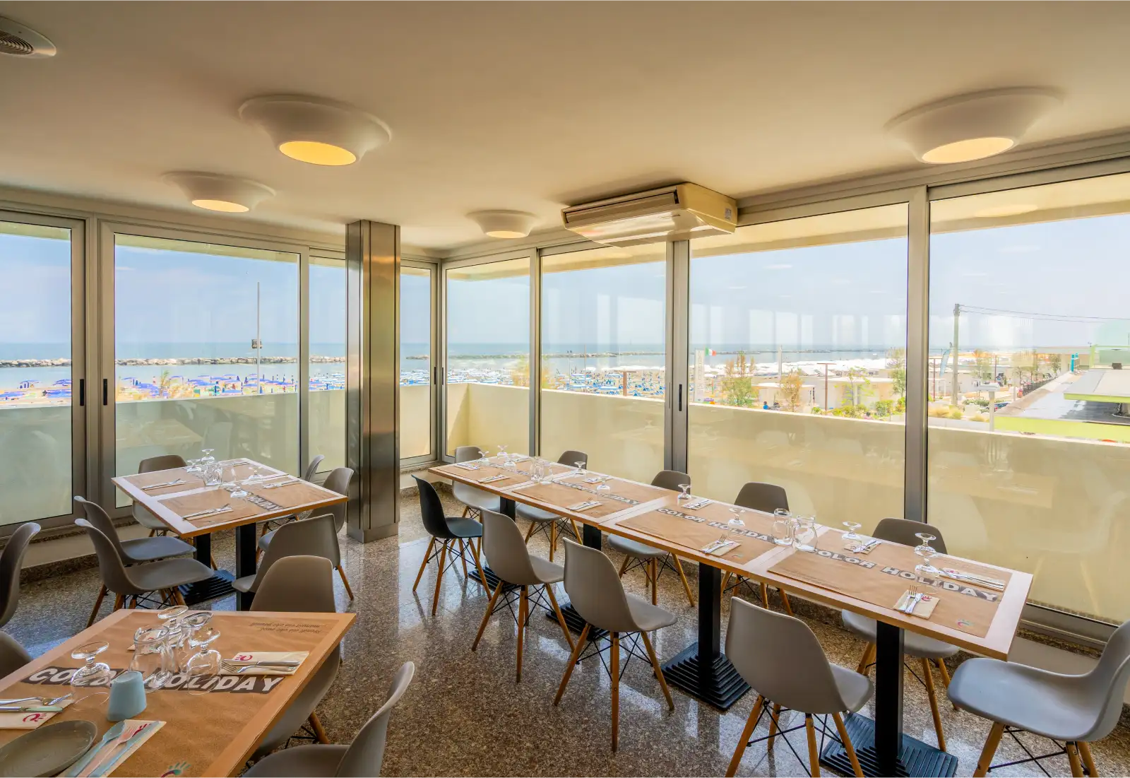 Color Ermitage Beach Family Hotel