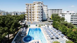 Relax e Avventura a Bibione: Offerta Speciale Hotel Luna