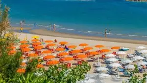 A Luglio....soggiorna e risparmi con la famiglia!!