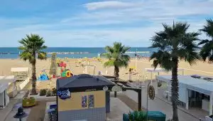 Special 25 Avril long weekend