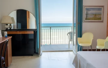 Doppelzimmer mit Meerblick