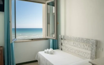 Familienzimmer mit Meerblick