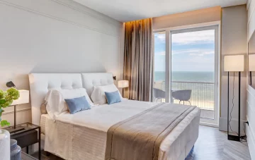 Luxury Experience Room