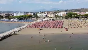 LUGLIO SPIAGGIA INCLUSA
