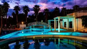 Ponte di Relax: Tuffati nell'Inizio Estate