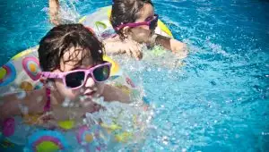 Enfants gratuits et sourires garantis !