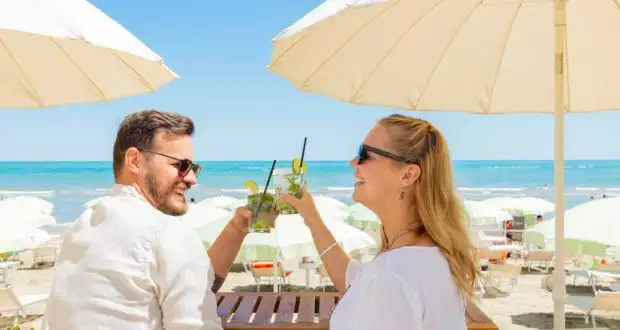 Piscina + spiaggia + parcheggio + ottima cucina