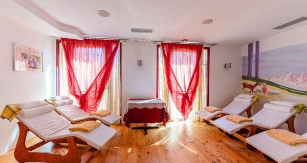 Hotel Job