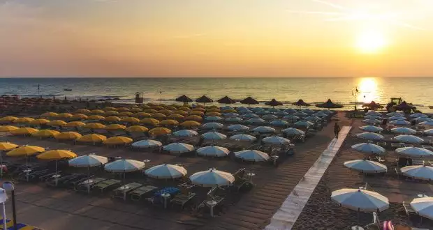 Prenota 14 notti, ne paghi solo 13!