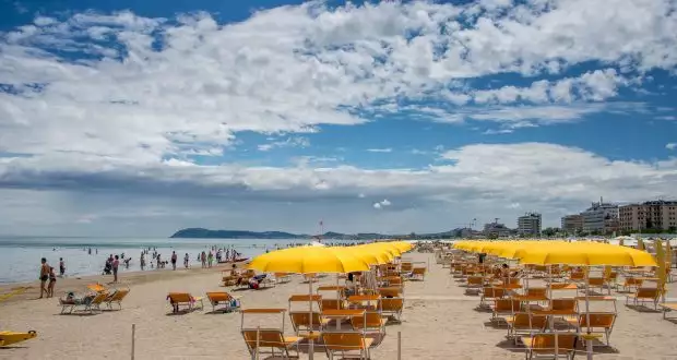 Speciale prenota prima: -15% di sconto sulla tua vacanza a Riccione!