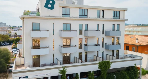 PianoB - Breakfast Hotel & Bar