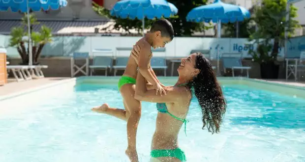 Inizia la tua estate con i piedi sulla sabbia!