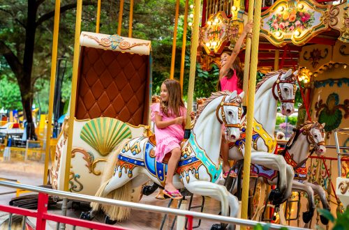 Dove andare in vacanza a luglio: mare, montagna e famiglia