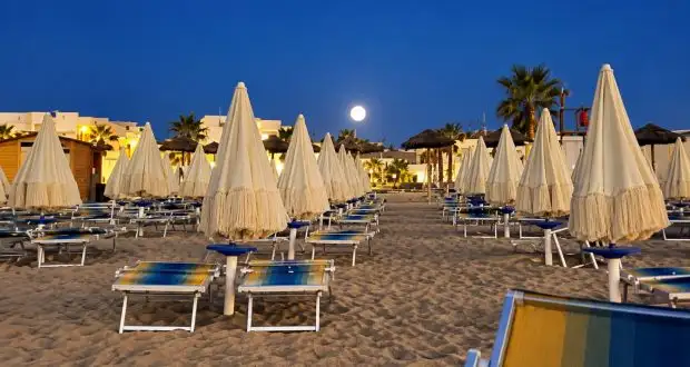 Luglio al mare nel Gargano con spiaggia privata posto auto e bevande incluse